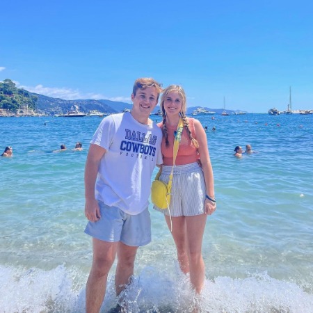 Alexis Sofia Cuban was enjoying her time with Henry Piccaglius on the beach. 